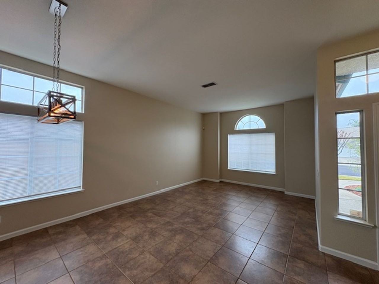 1810 Paseo Penasco - Photo 3 of 22