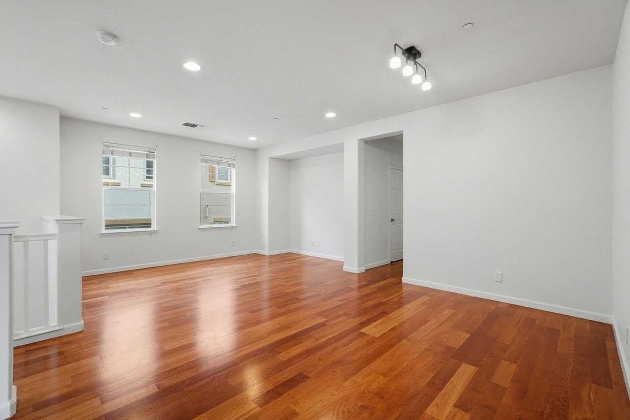 235 Bunch Grass Ter - Photo 5 of 39