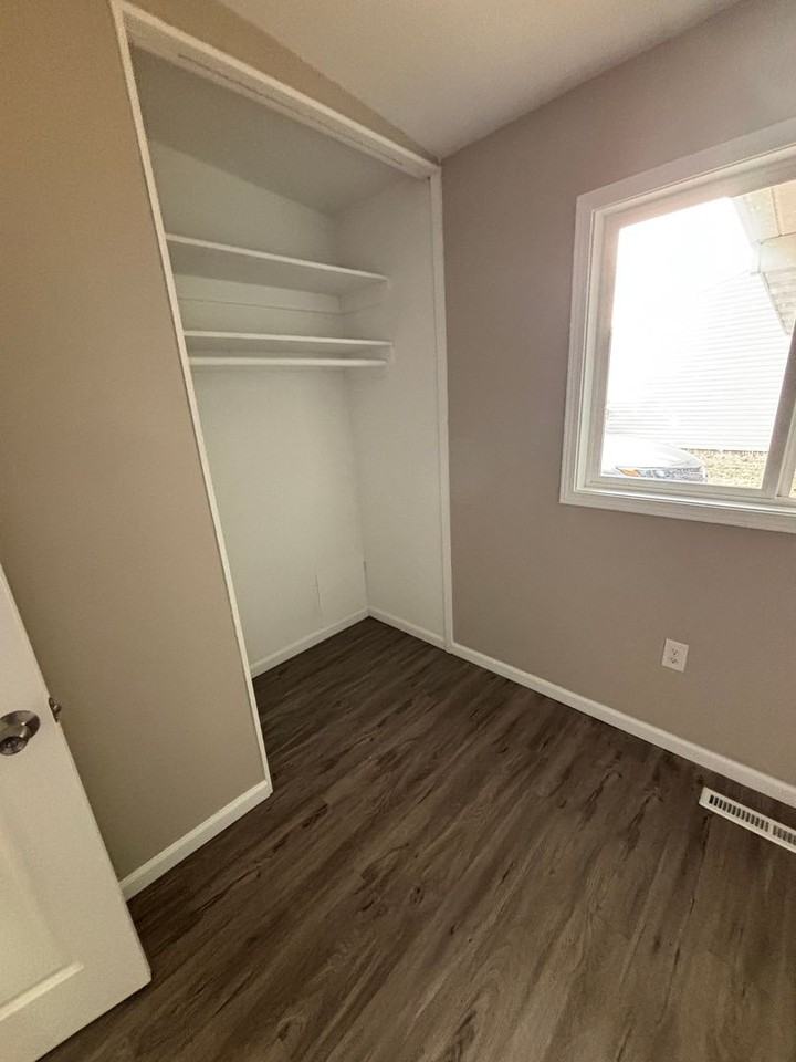 1458 - Photo 6 of 14