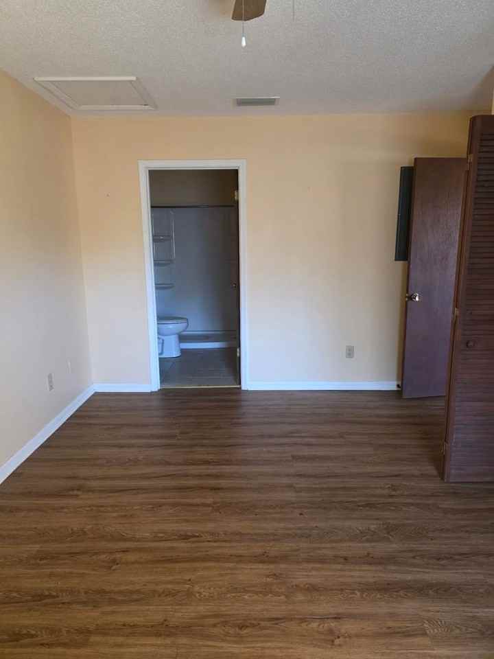 1489 Hampton Pl #2 - Photo 6 of 9