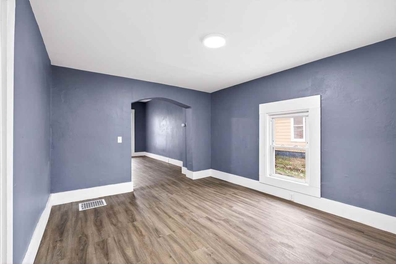 820 S River St - Photo 2 of 29