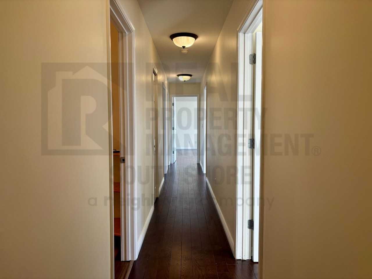 601 Mary Dr - Photo 7 of 13