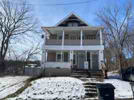 featured image of 636 Fern St