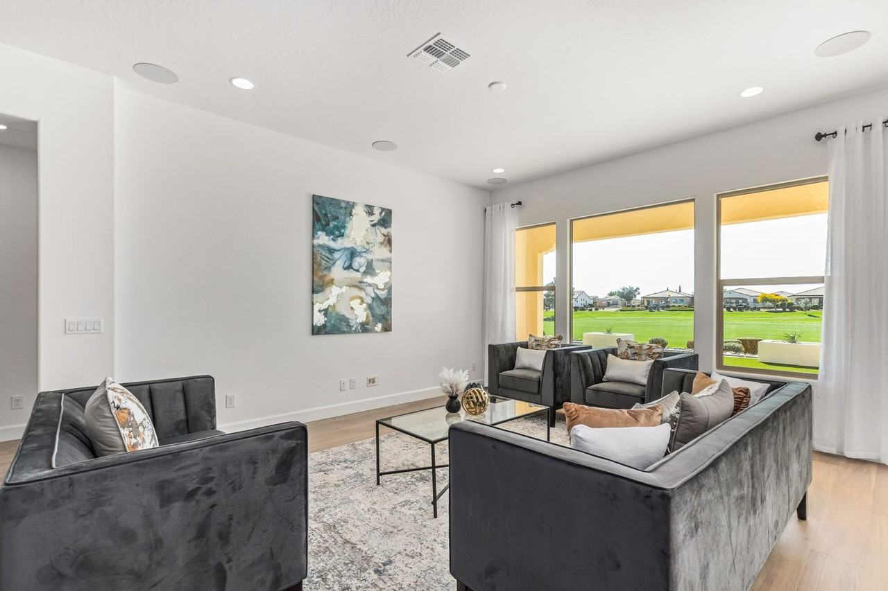 36850 N Pfeifer Ln - Photo 5 of 50