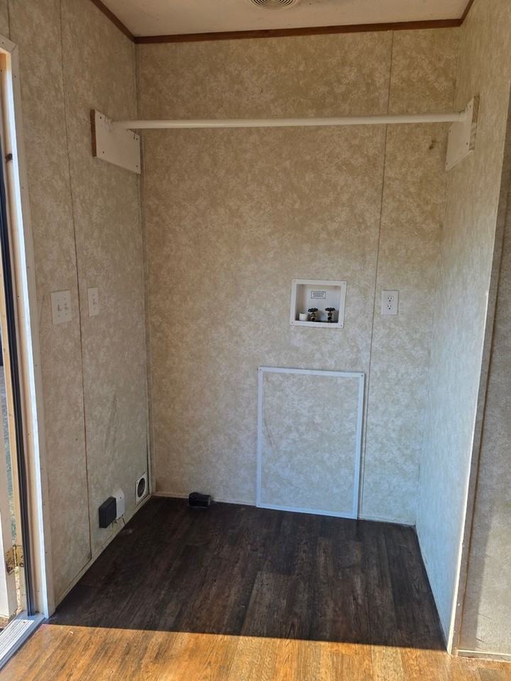 1288 Cardinal Ln - Photo 7 of 16