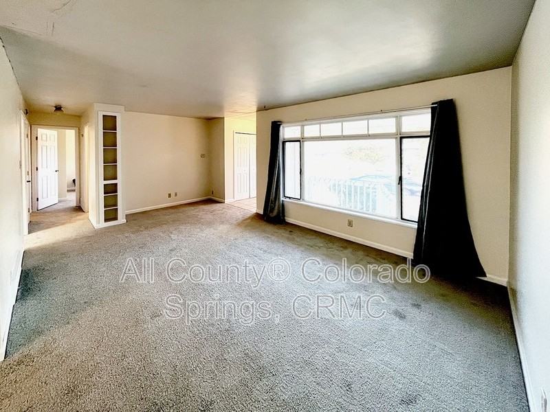 1217 Cumberland St - Photo 3 of 17