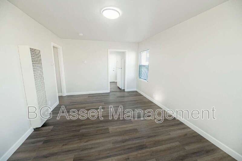 429 S 23rd St - Photo 2 of 19