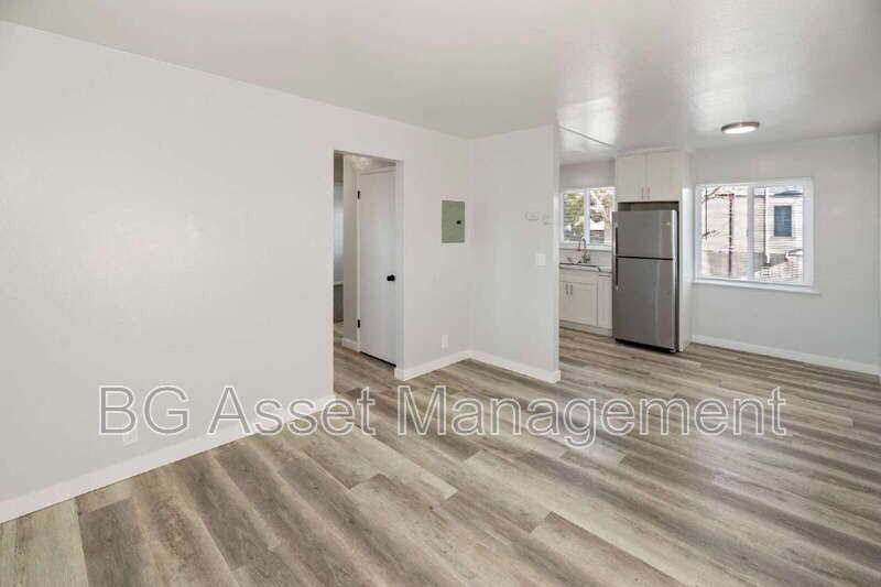 2309 8th St - Photo 2 of 23