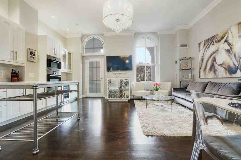 100 Captains Row #301 - Photo 3 of 18