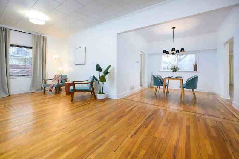 3304 N 36th St - Photo 3 of 27