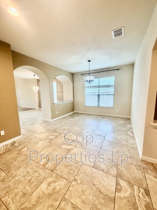 8919 Olmstead Park - Photo 7 of 38