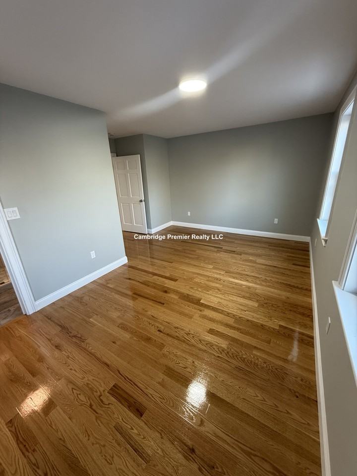 Brentwood St #1 - Photo 2 of 50