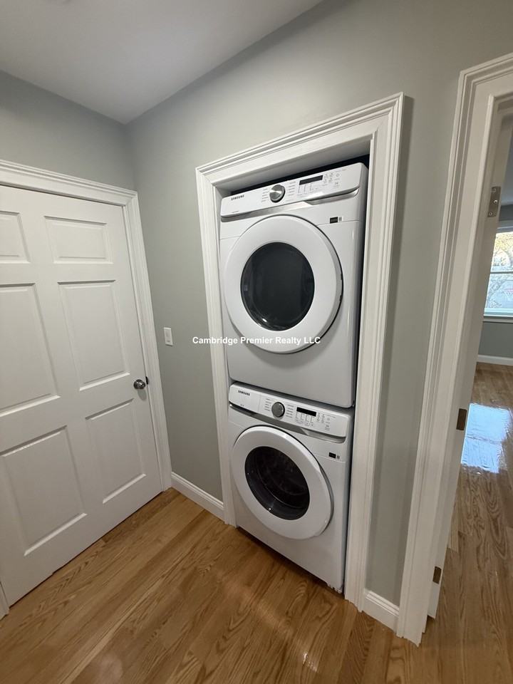 Brentwood St #1 - Photo 6 of 50