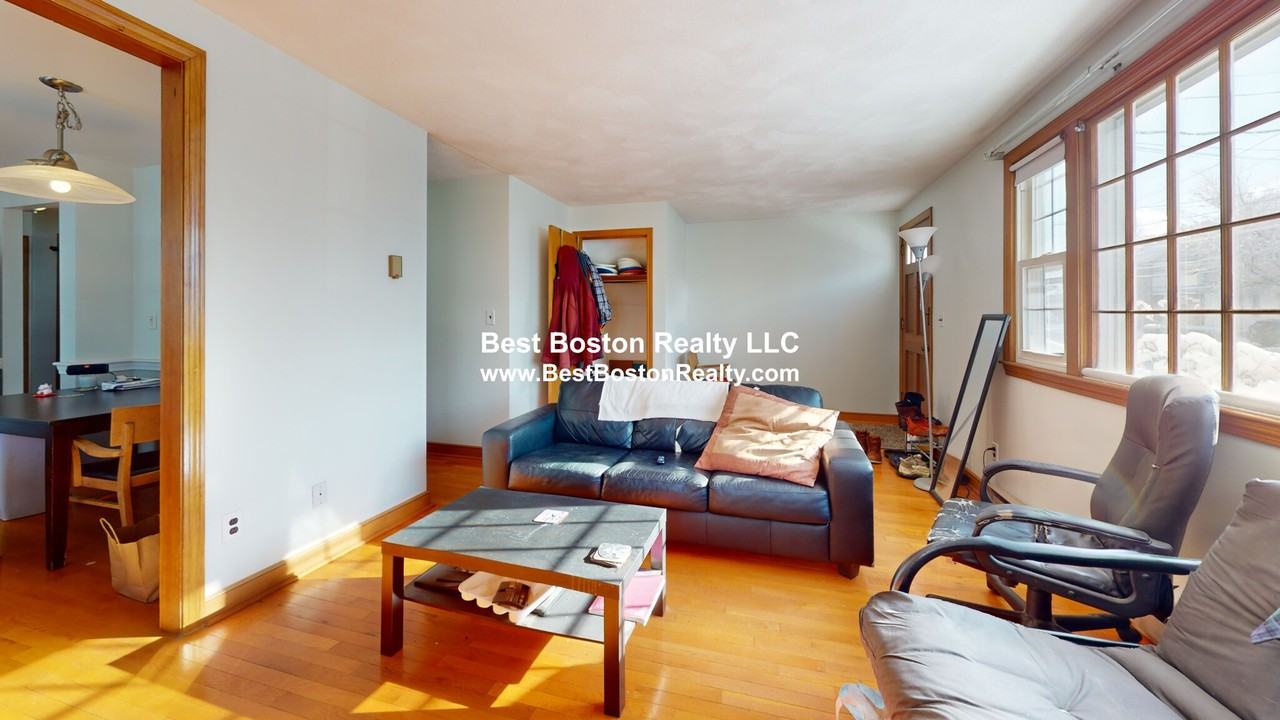 45 Warren St - Photo 4 of 11