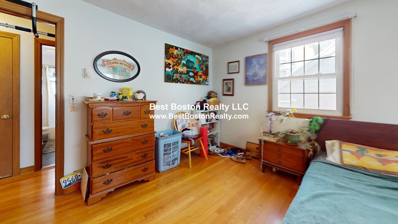 45 Warren St - Photo 6 of 11