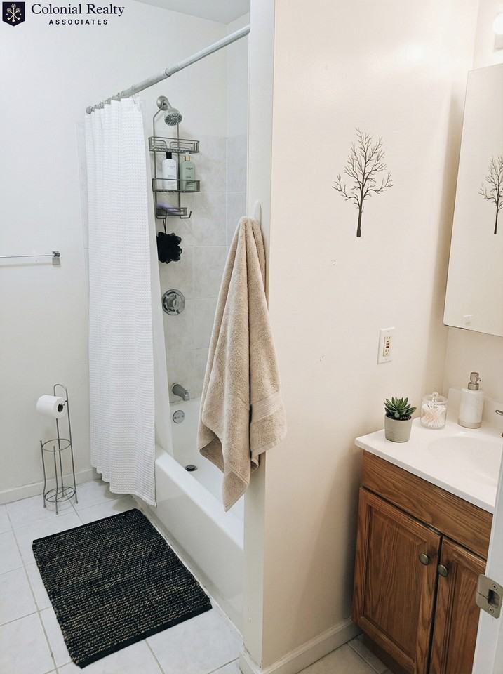 78 Hammond St #9 - Photo 5 of 7