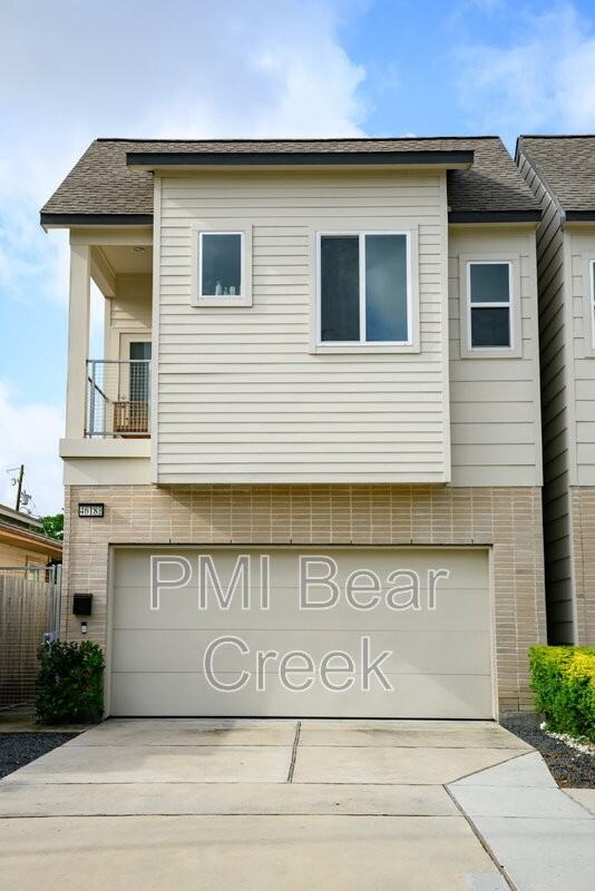 4618 Nichols St #B - Photo 2 of 36