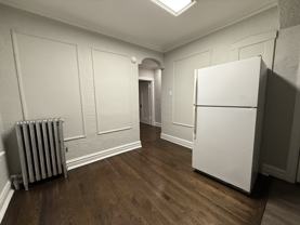 2759 N Kilbourn Ave - Photo 1 of 1