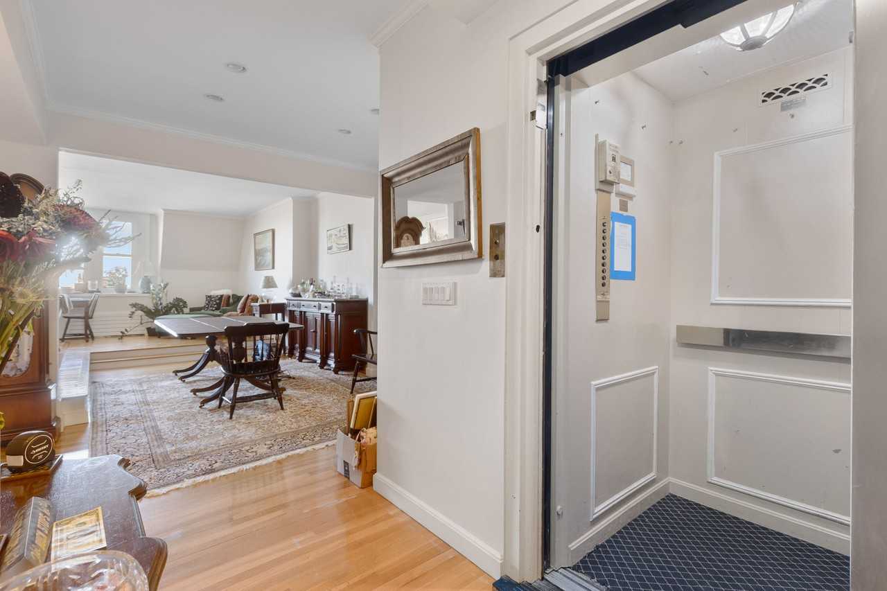 122 Beacon St #6 - Photo 2 of 17