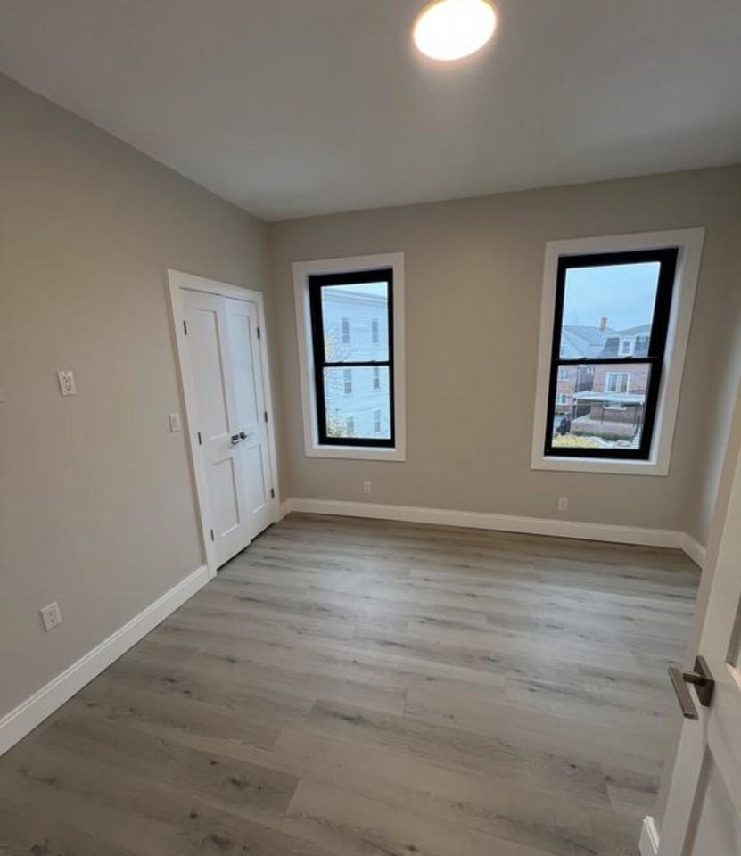 56 Sachem St #5 - Photo 7 of 9