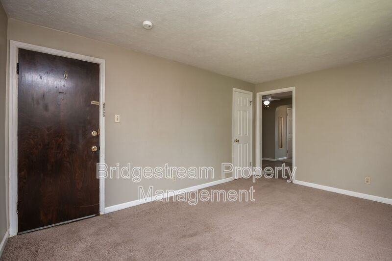 550 Wiltshire Blvd #D - Photo 2 of 11