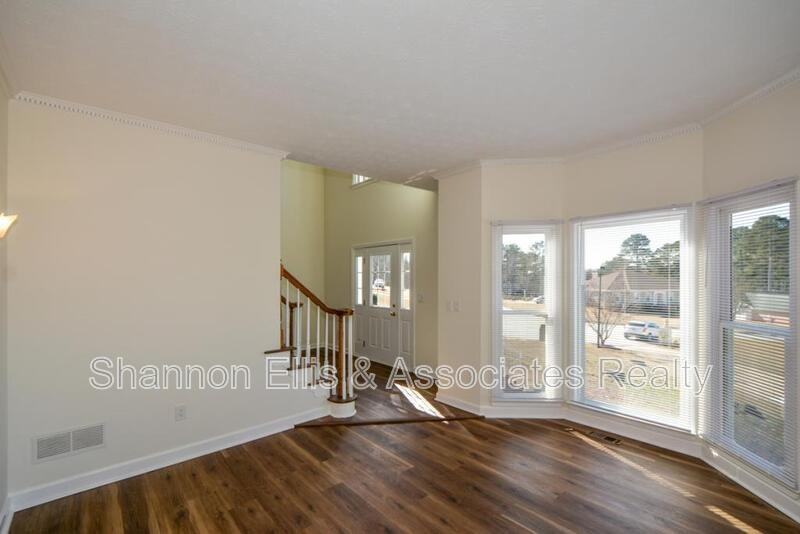 2972 Hampton Pl - Photo 7 of 35