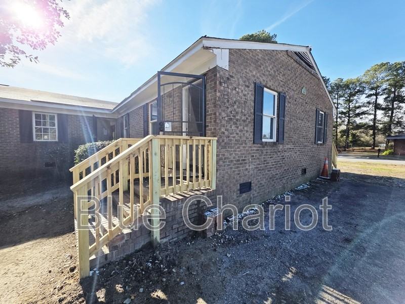 421 Cascade Ave - Photo 2 of 35