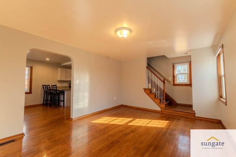 5615 Queens Chapel Rd - Photo 7 of 39