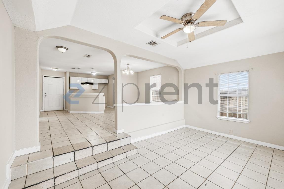 717 N Colorado St - Photo 5 of 21