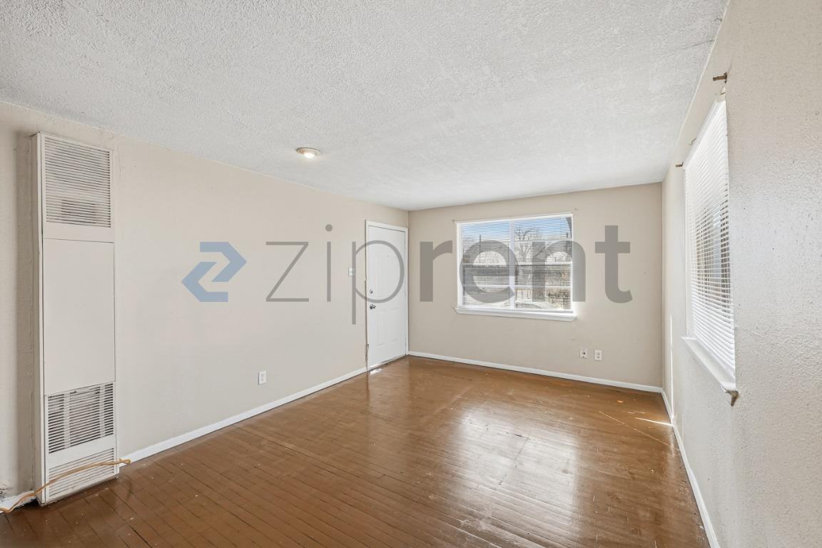 512 S Monumental St - Photo 7 of 21