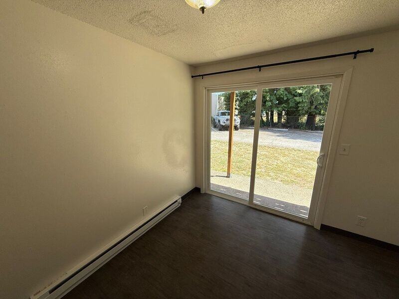 3870 Iberis St Ne - Photo 5 of 16