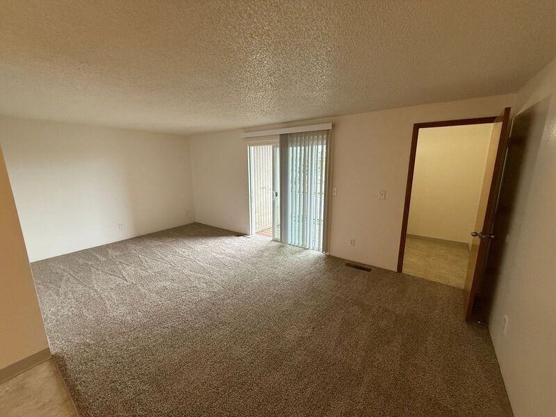 650 Taybin Rd Nw Apt A - Photo 3 of 17