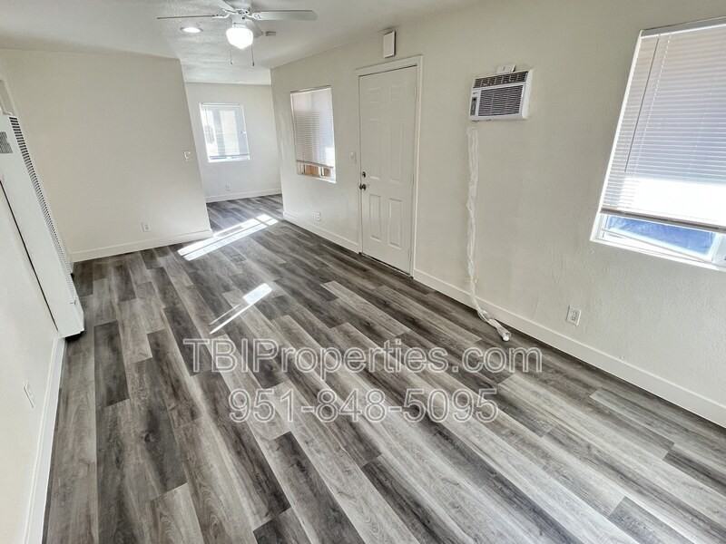 1604 N H St - Photo 2 of 17