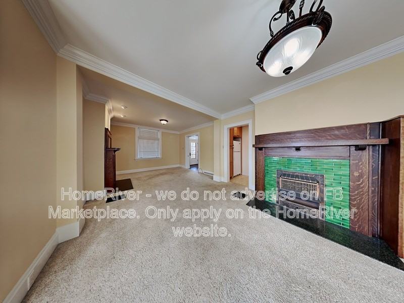 639 Southern Ave - Photo 4 of 17