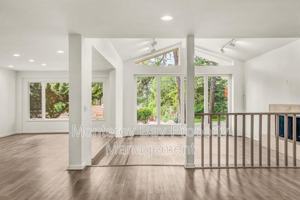 featured image of 4083 Sunset Ln