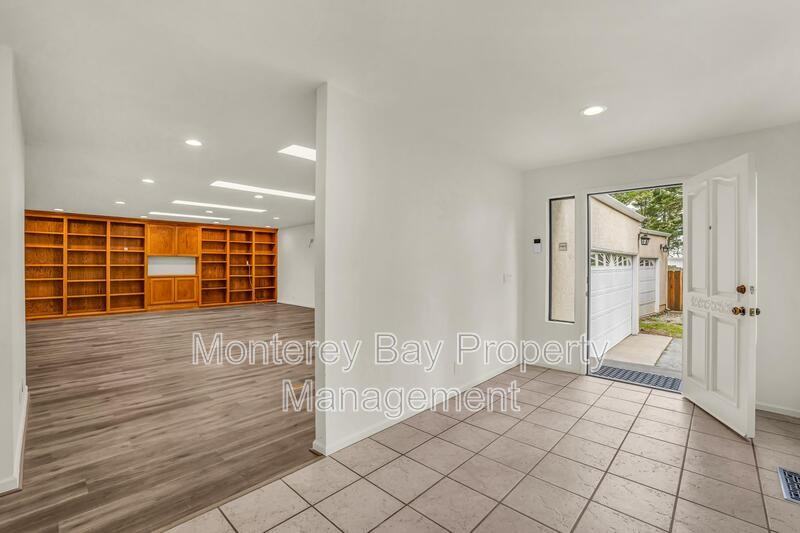 4083 Sunset Ln - Photo 6 of 34