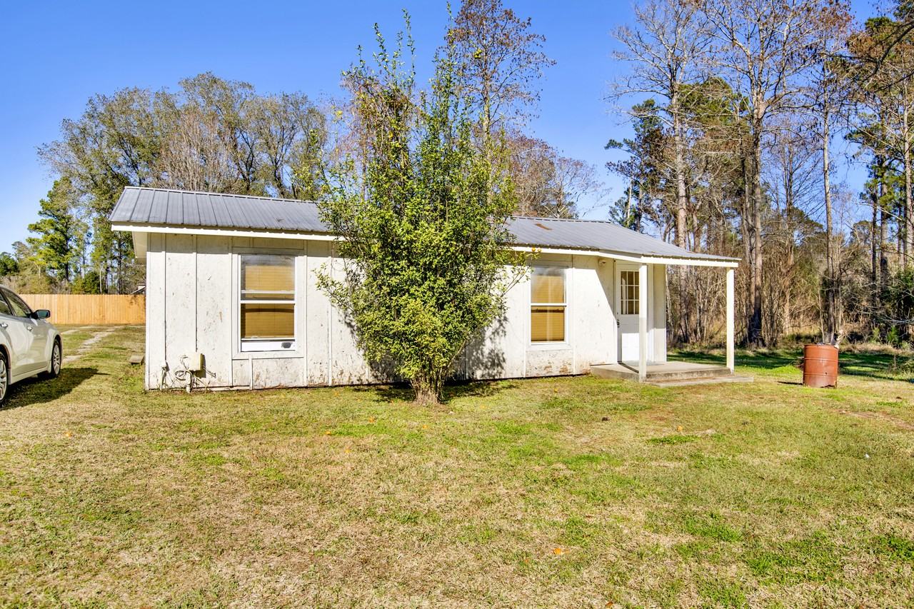 11575 County Roadunit B #B - Photo 3 of 17