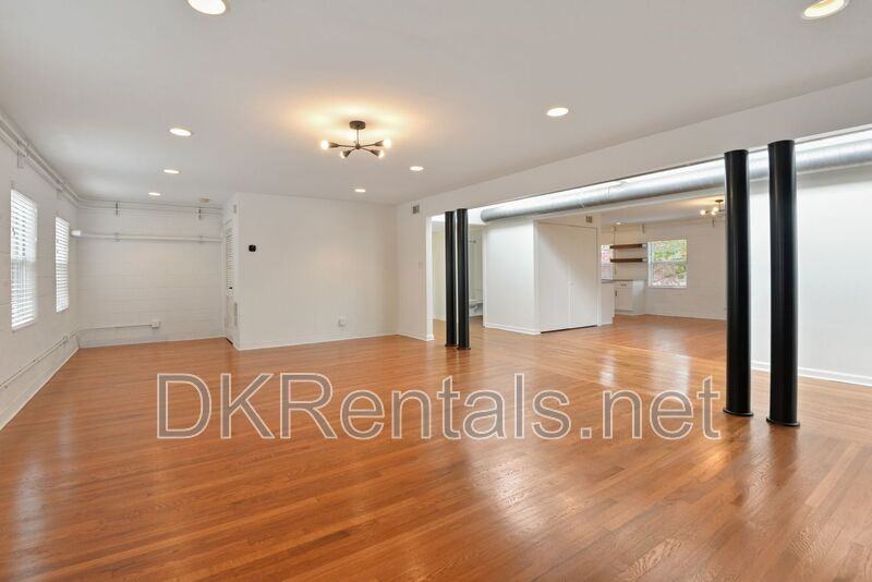 1448 Iverson St Ne #B - Photo 6 of 30