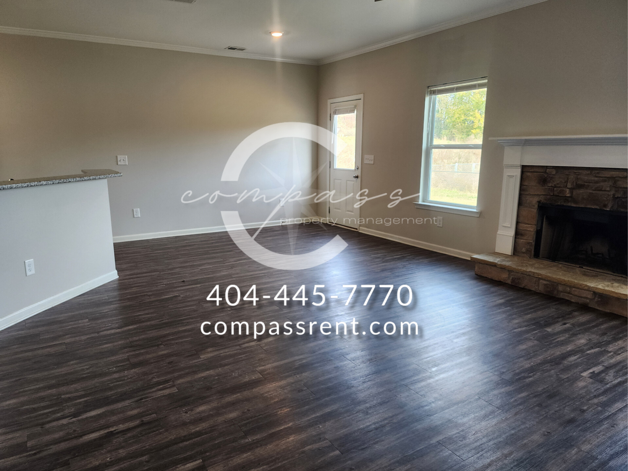 303 Thornton Way - Photo 4 of 25