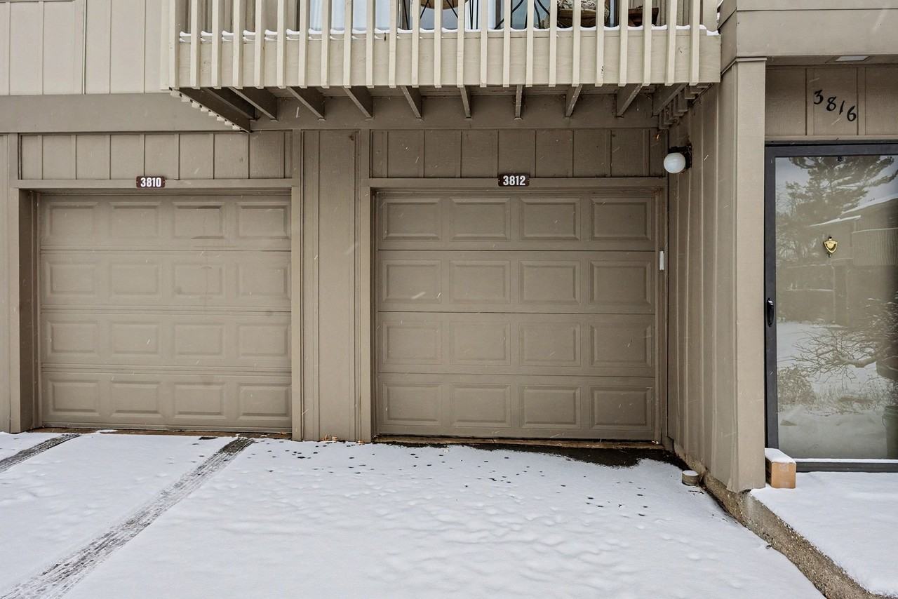 3812 Greenleaf Cir - Photo 3 of 18