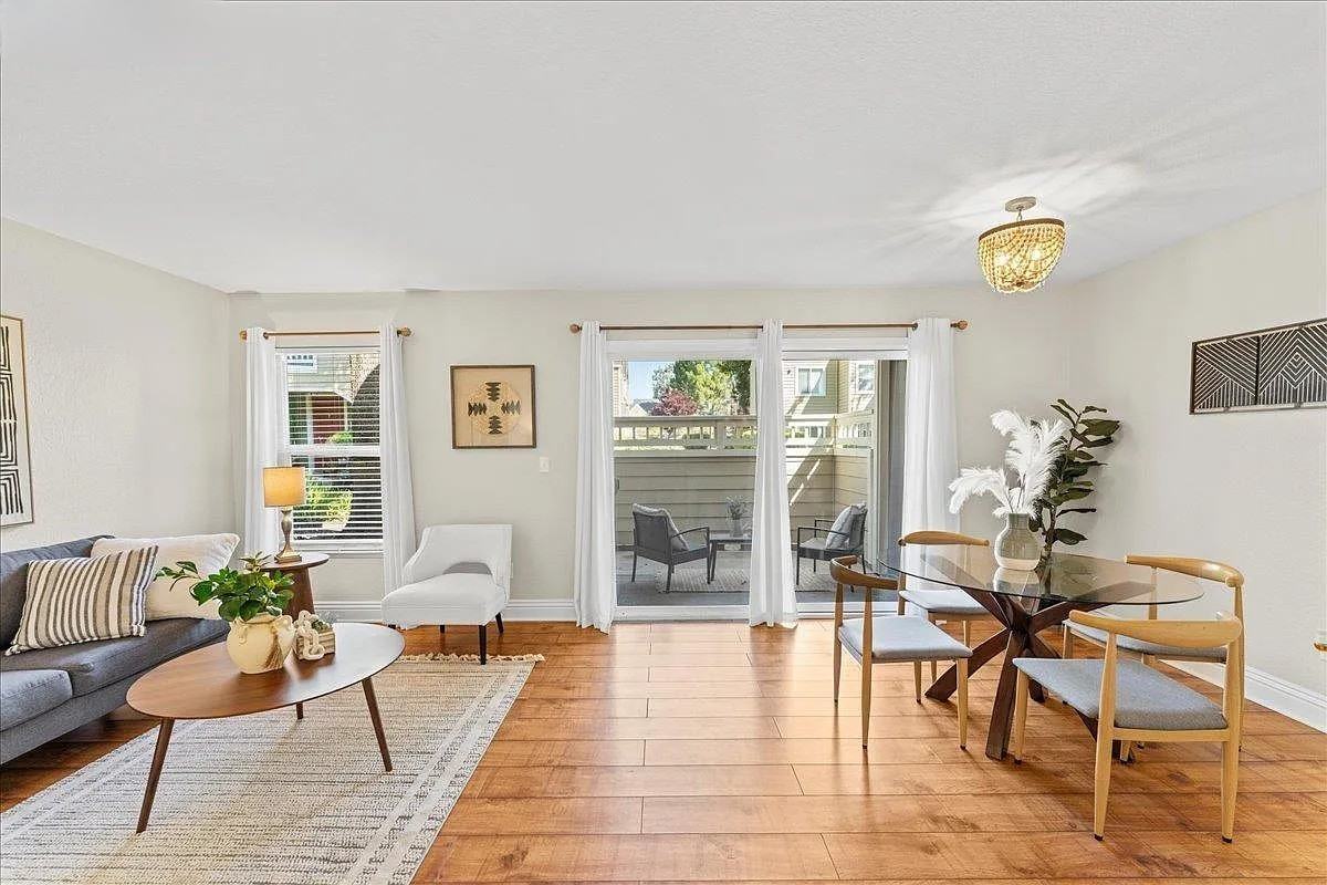 235 Reflections Dr - Photo 4 of 22