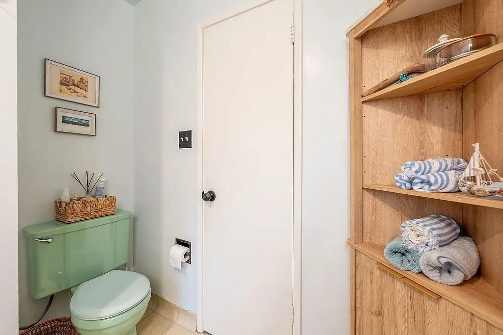 1334 E 1st St - Photo 7 of 10