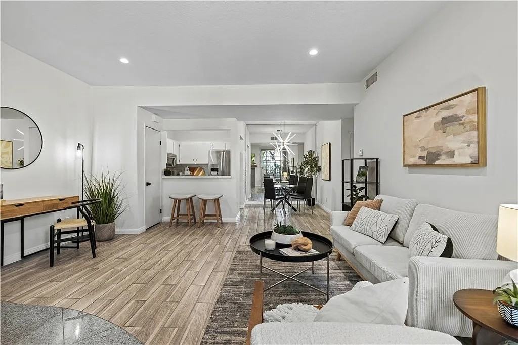 24143 Del Monte Dr - Photo 3 of 18