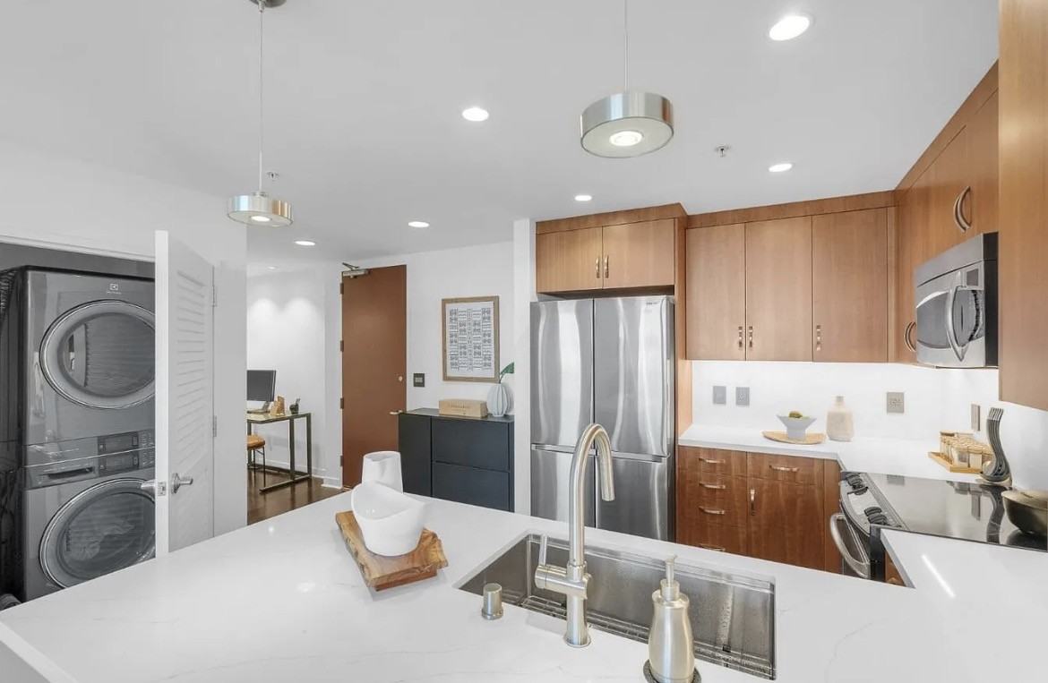 38 N Almaden Blvd #1413 - Photo 6 of 10