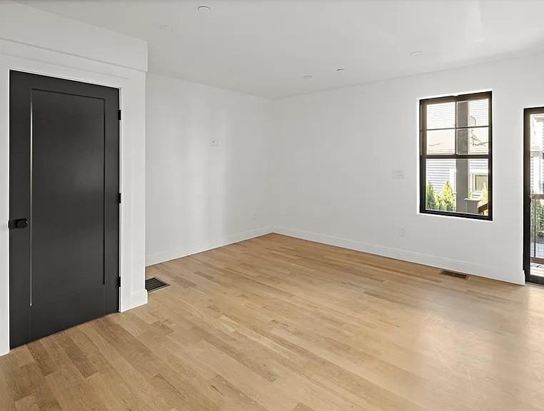 99 5th St #2 - Photo 2 of 10