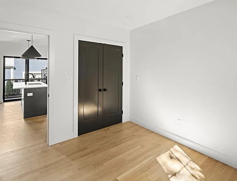 99 5th St #2 - Photo 5 of 10