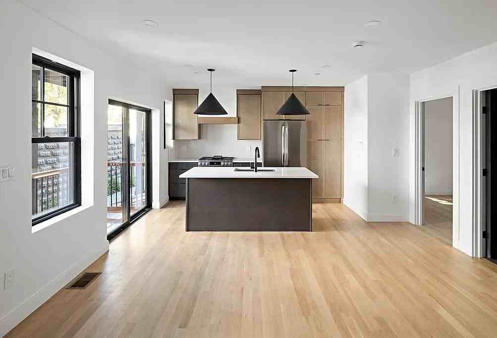 99 5th St #2 - Photo 7 of 10