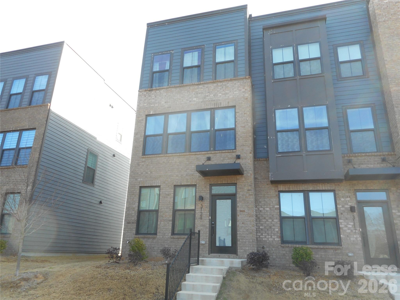 3121 Coquina Ln - Photo 2 of 28