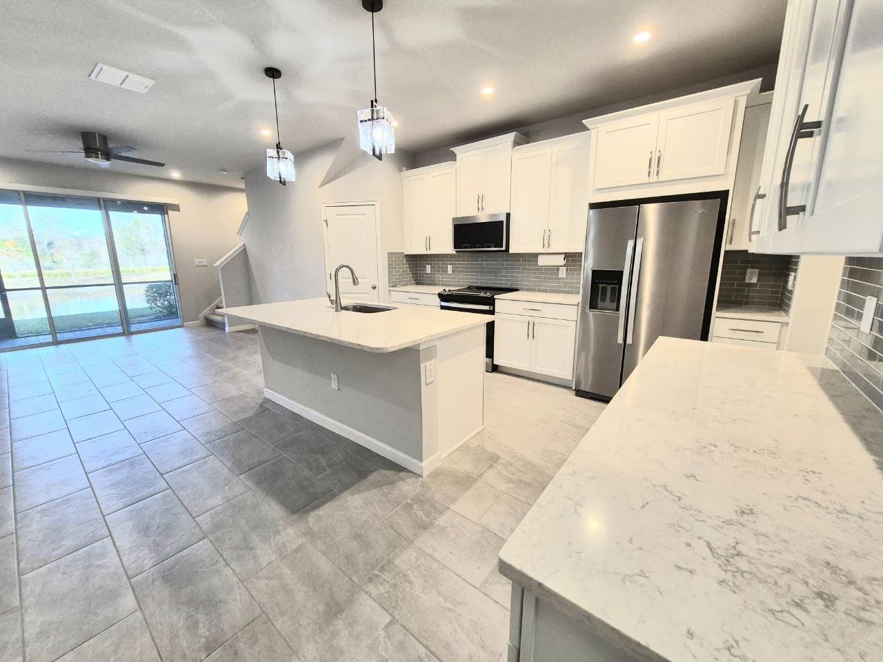 8319 Wildeflower Pl - Photo 4 of 41