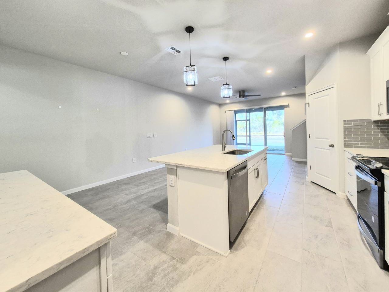 8319 Wildeflower Pl - Photo 7 of 41